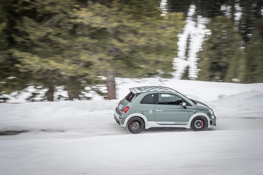  Abarth 695 70° Anniversario (312) 2019 года  (WW) (фото 57 из 70)